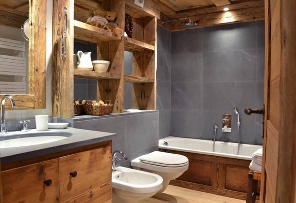 Bathroom shelves 2024: types, materials and styles